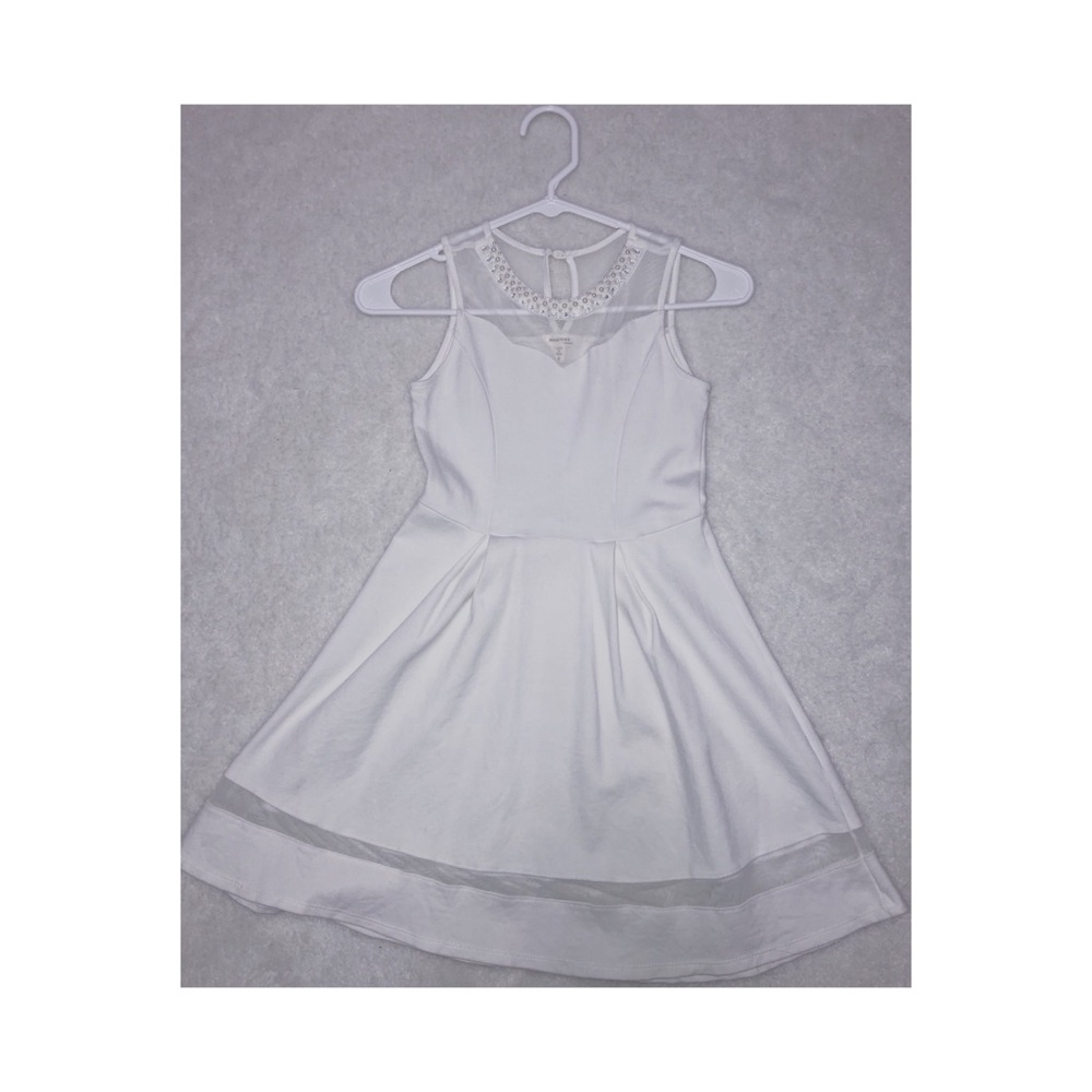 Brand: Monteau Los Angeles (Dress)